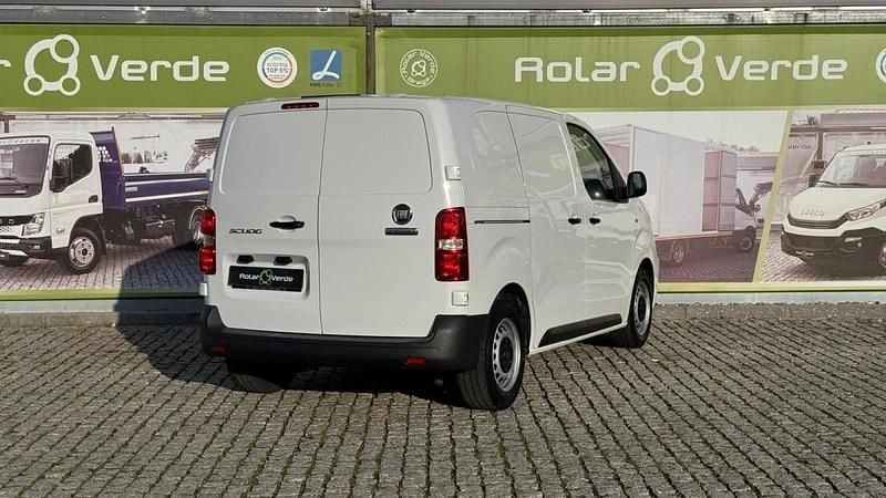 Usado Fiat Scudo 102 HP (75 kW) 2023 Branco Van