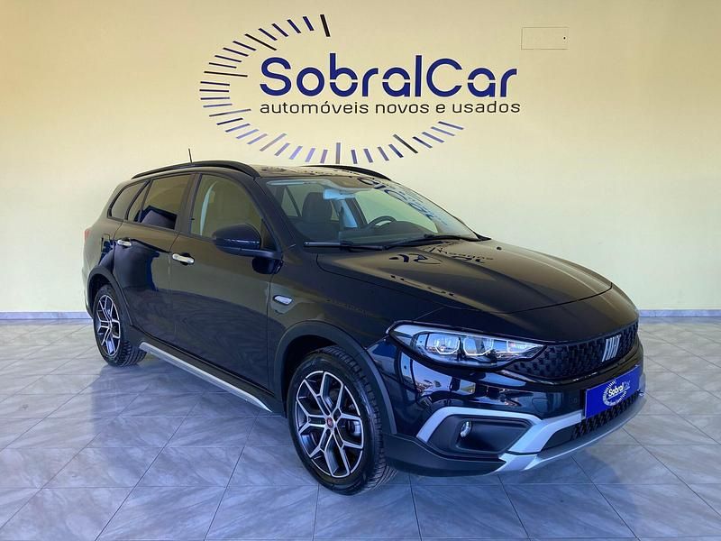 Usado Fiat Tipo Cross 101 HP (74 kW) 2023 Preto Carrinha