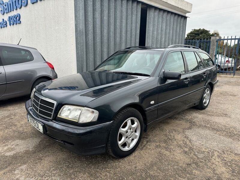 Azul Usado 1998 Mercedes C220 Classic Carrinha | € 2.998 - Imagem 1/4