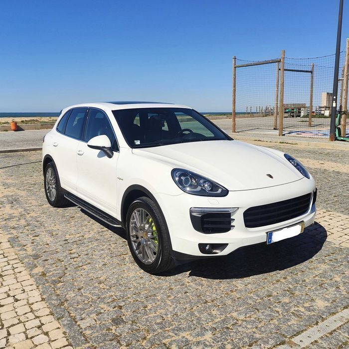 Usado 2017 Porsche Cayenne S E-Hybrid SUV | € 37.800 - Imagem 1/4