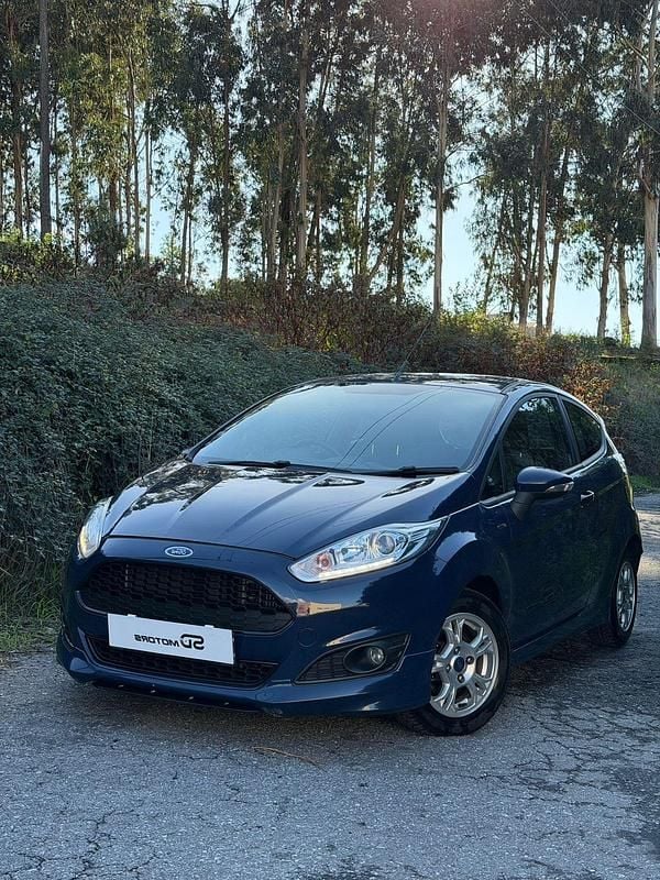 Azul Usado 2017 Ford Fiesta ST-Line Citadino | € 9.900 (Preço justo) - Imagem 1/4