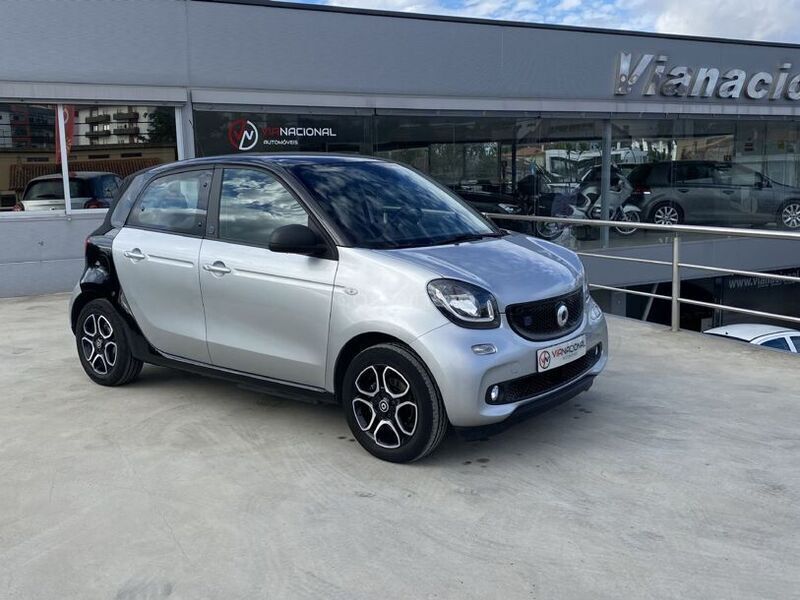 Cinza Usado 2019 Smart ForFour Electric Drive Passion Citadino | € 14.500 (Caro) - Imagem 1/1