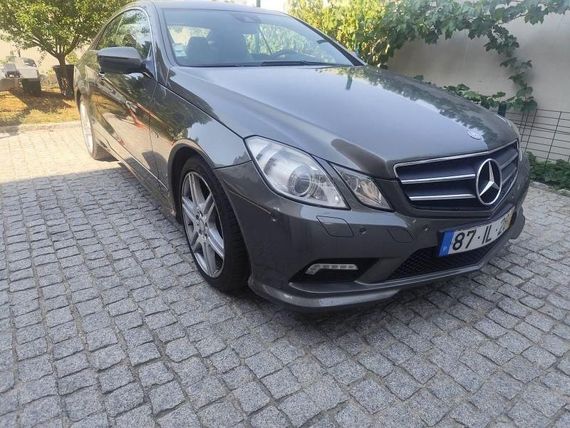 Usado 2009 Mercedes E250 Coupé | € 10.000 (Preço justo) - Imagem 1/4
