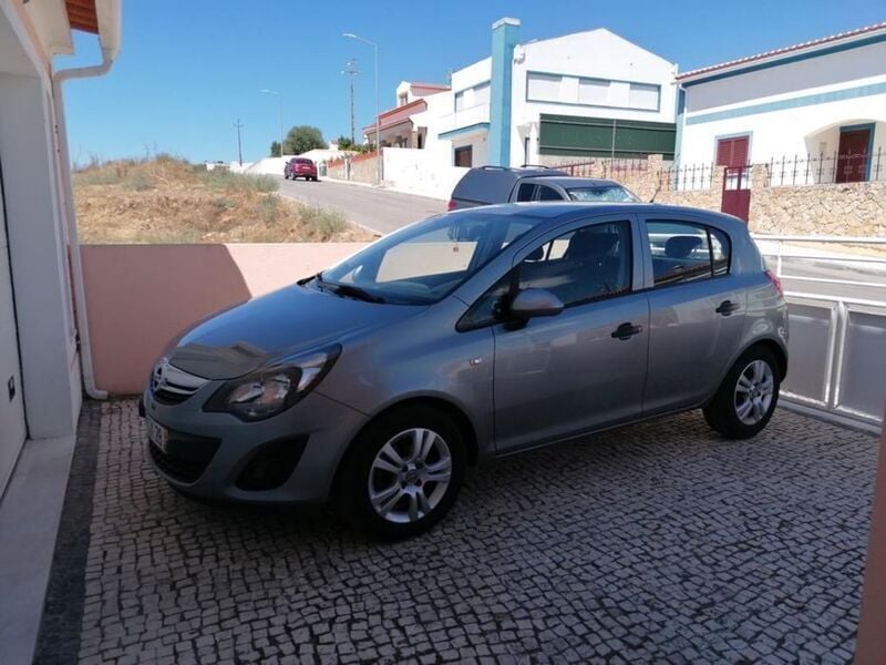 Usado 2014 Opel Corsa Sedan | € 8.000 (Preço justo) - Imagem 1/4