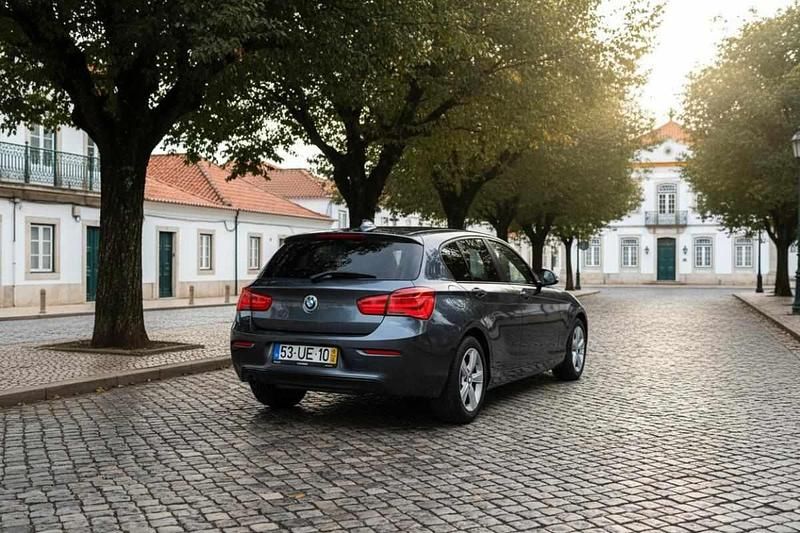 Usado BMW 116 116 HP (85 kW) 2018 Cinzento Citadino