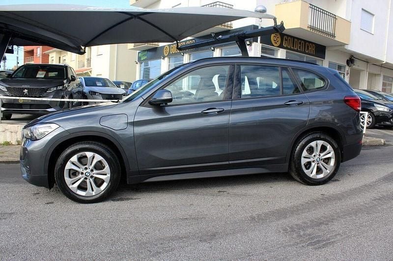 Usado BMW X1 xLine 217 HP (159 kW) 2021 Cinza SUV