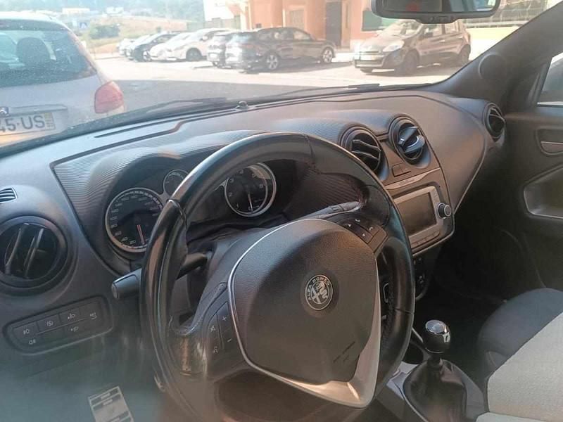 Usado Alfa Romeo MiTo 95 HP (69 kW) 2018 Cinzento Citadino