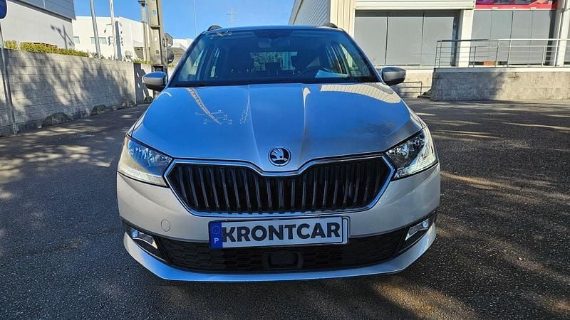 Cinza Usado 2022 Skoda Fabia Ambition Carrinha | € 14.900 (Preço justo) - Imagem 1/4