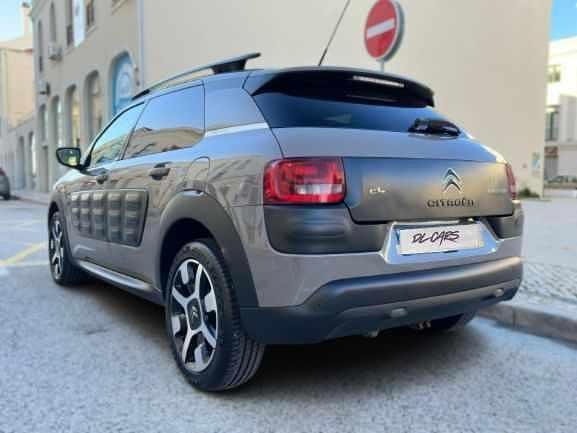 Usado Citroën C4 Cactus PureTech 82 HP (60 kW) 2017 Outra Citadino