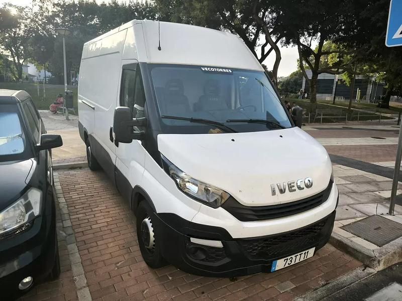 Branco Usado 2017 Iveco Daily | € 17.950 (Preço justo) - Imagem 1/4