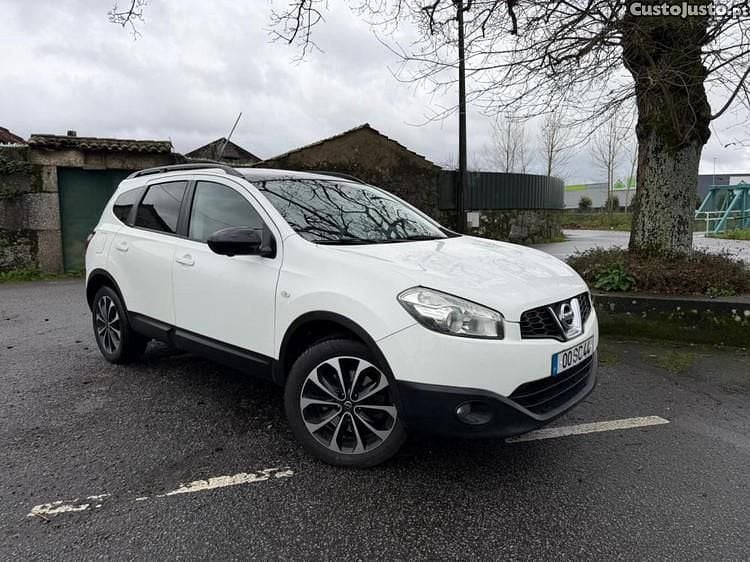 Usado Nissan Qashqai +2 Tekna 130 HP (95 kW) 2013 Branco SUV