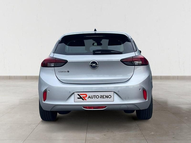 Usado Opel Corsa-e Elegance 100 kW (136 HP) 2023 Cinza Citadino