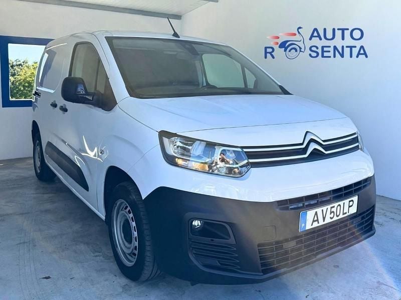 Branco Usado 2022 Citroën Berlingo Feel Monovolume | € 15.200 (Preço justo) - Imagem 1/4