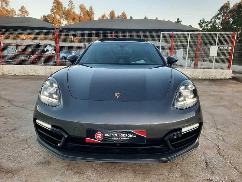 Usado Porsche Panamera 462 HP (339 kW) 2018 Cinzento