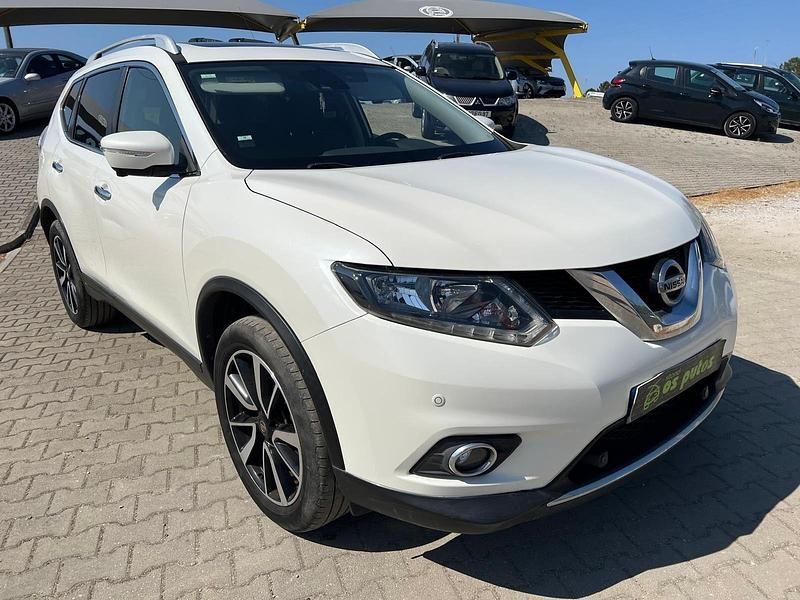 Branco Usado 2015 Nissan X-Trail Acenta SUV | € 16.990 (Preço justo) - Imagem 1/4