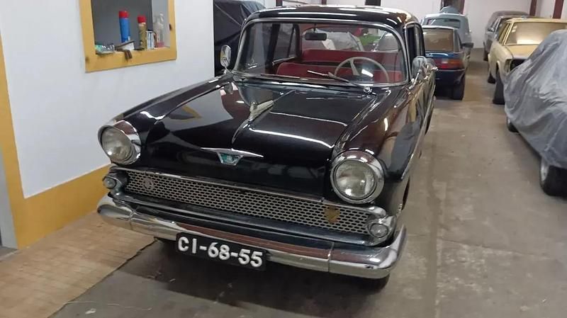 Usado Vauxhall Victor 70 HP (51 kW) 1953 Preto Sedan
