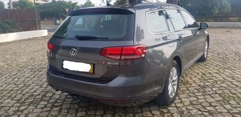 Usado 2015 VW Passat Sedan | € 9.555 (Bom preço) - Imagem 1/4