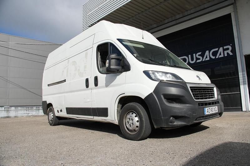 Branco Usado 2020 Peugeot Boxer Van | € 18.000 (Preço justo) - Imagem 1/4