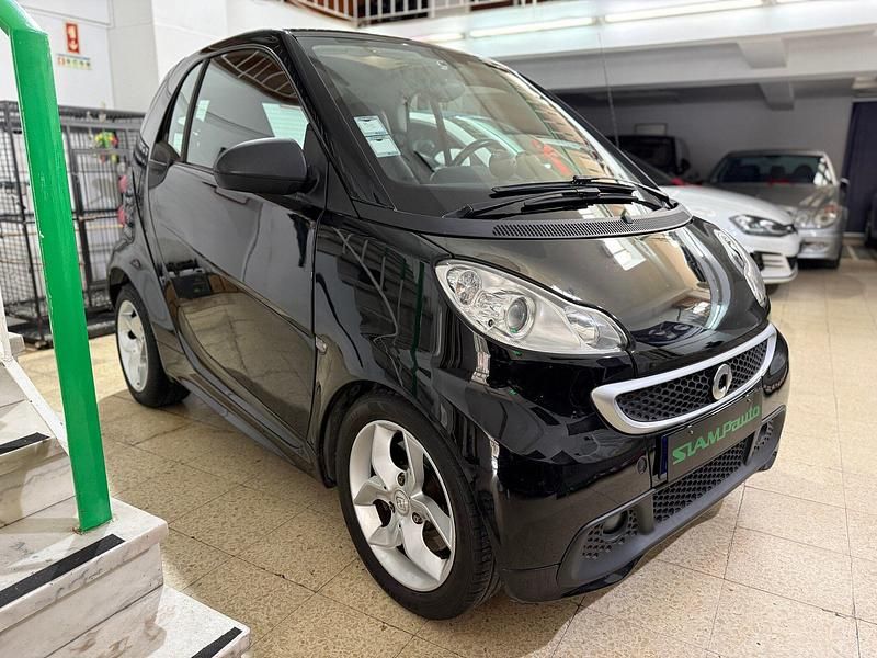 Usado Smart ForTwo Coupé Pulse 71 HP (52 kW) 2014 Preto Coupé