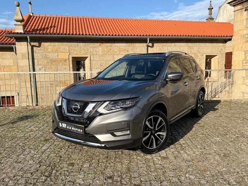 Cinzento Usado 2018 Nissan X-Trail Tekna SUV | € 19.990 (Preço justo) - Imagem 1/4