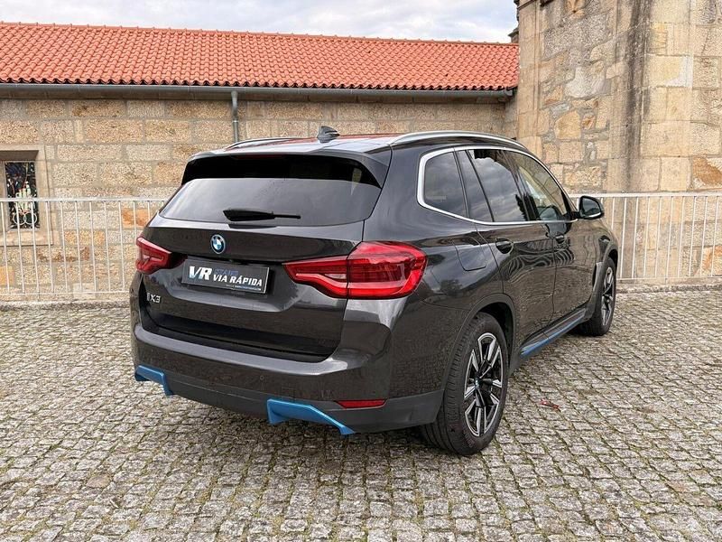 Usado BMW iX3 210 kW (286 HP) 2021 Cinza SUV