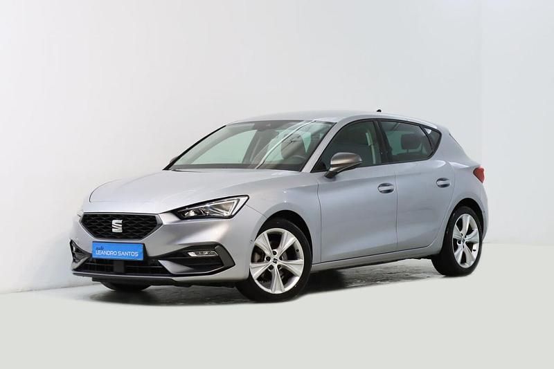 Cinzento Usado 2024 Seat Leon | € 22.900 (Preço justo) - Imagem 1/4