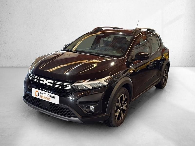 Preto Usado 2024 Dacia Sandero Expression Citadino | € 17.250 (Preço justo) - Imagem 1/4