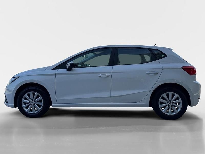 Usado Seat Ibiza Style 95 HP (69 kW) 2024 Branco Citadino
