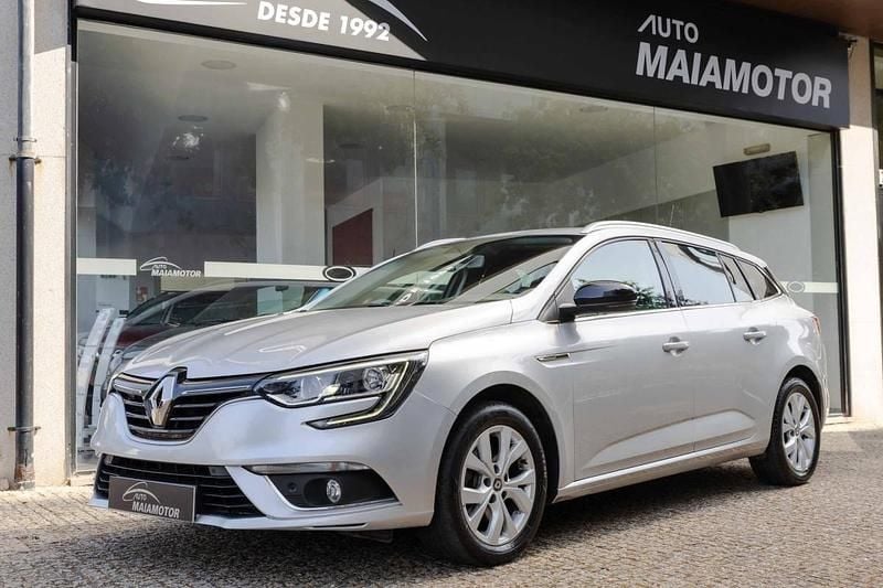 Cinzento Usado 2020 Renault Mégane IV Carrinha | € 15.850 (Bom preço) - Imagem 1/4