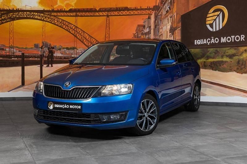 Azul Usado 2016 Skoda Rapid Ambition | € 13.500 - Imagem 1/4
