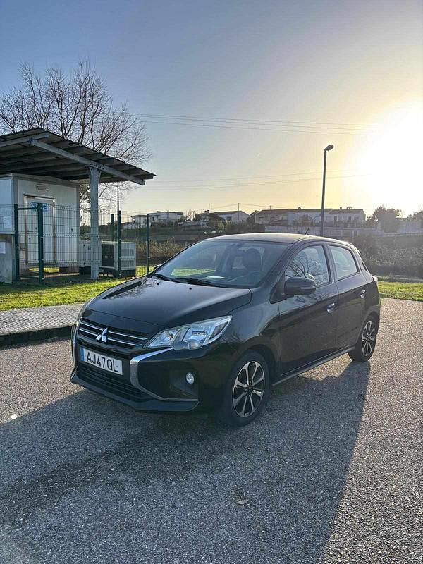 Usado Mitsubishi Space Star 80 HP (58 kW) 2021 Preto Citadino