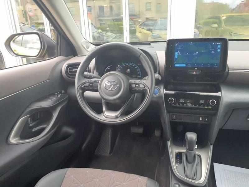 Usado Toyota Yaris Hybrid 116 HP (85 kW) 2024 Outra