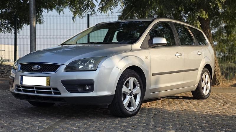 Cinza Usado 2006 Ford Focus Trend Carrinha | € 6.990 (Caro) - Imagem 1/4