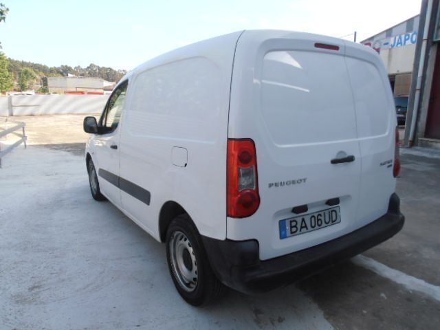 Usado Peugeot Partner 100 HP (73 kW) 2016 Branco Monovolume