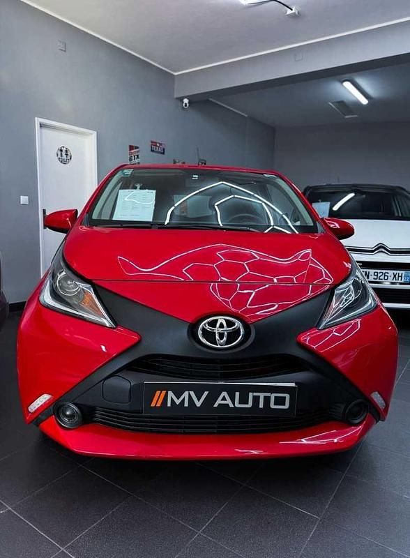 Vermelho Usado 2016 Toyota Aygo Citadino | € 9.750 (Preço justo) - Imagem 1/4