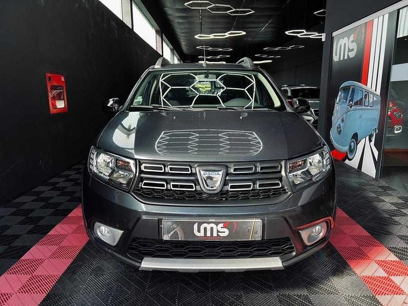 Usado Dacia Sandero Stepway 101 HP (74 kW) 2021 Cinza