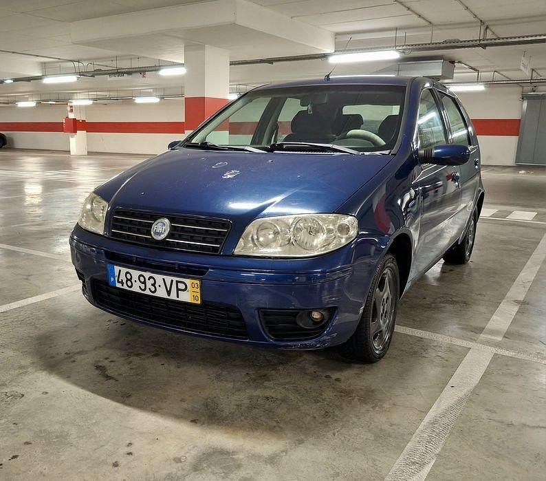 Usado Fiat Punto 75 HP (55 kW) 2003 Citadino