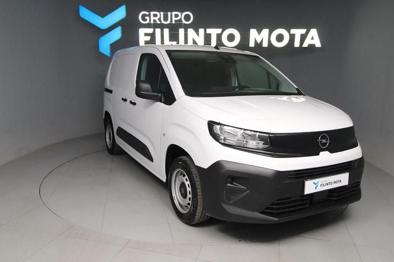 Branco Usado 2024 Opel Combo Monovolume | € 19.990 (Preço justo) - Imagem 1/1