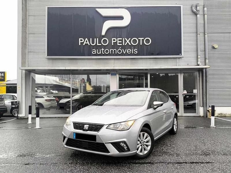 Cinzento Usado 2019 Seat Ibiza | € 9.900 (Bom preço) - Imagem 1/4