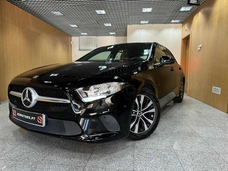 Preto Usado 2020 Mercedes A180 Style | € 22.890 (Bom preço) - Imagem 1/4