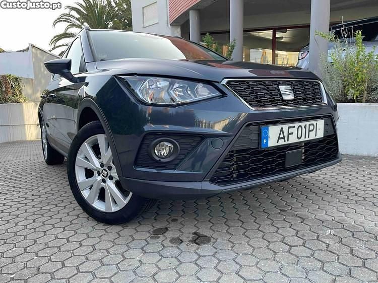 Cinza Usado 2021 Seat Arona Style SUV | € 15.900 (Preço justo) - Imagem 1/1