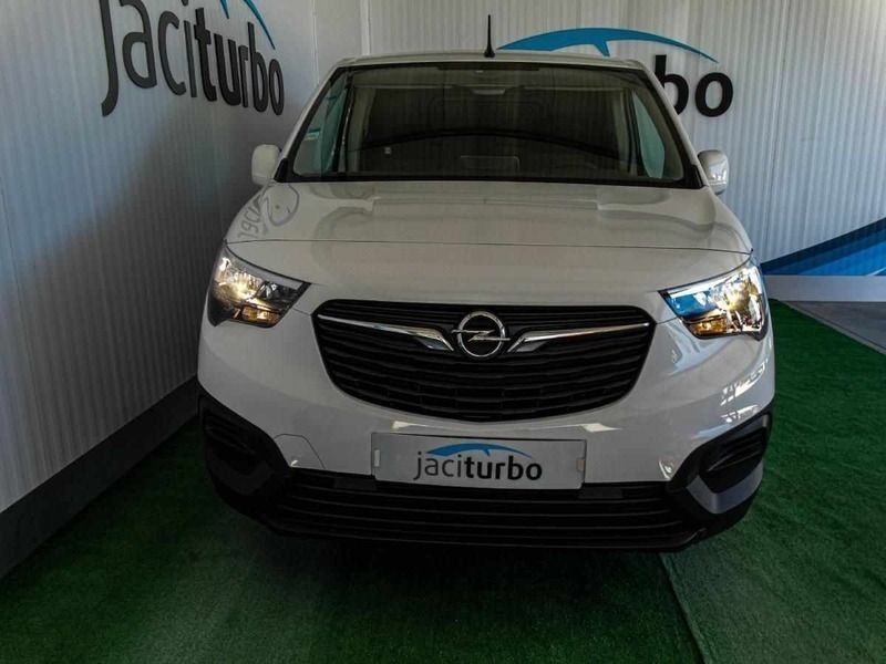 Usado Opel Combo Enjoy 100 HP (73 kW) 2019 Branco Monovolume