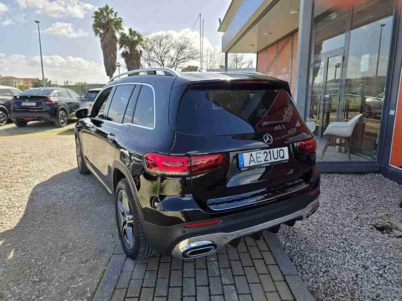 Usado Mercedes 180 116 HP (85 kW) 2021 Preto Sedan