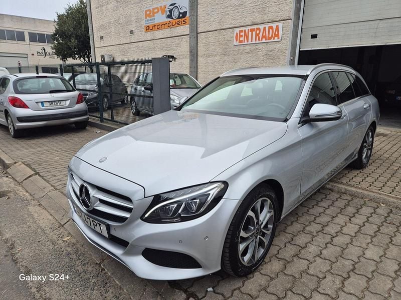 Cinza Usado 2017 Mercedes C220 Avantgarde Carrinha | € 19.900 - Imagem 1/4