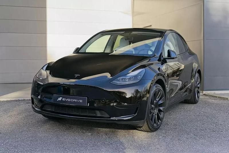 Preto Usado 2023 Tesla Model Y Standard Range SUV | € 32.990 (Super Preço) - Imagem 1/4