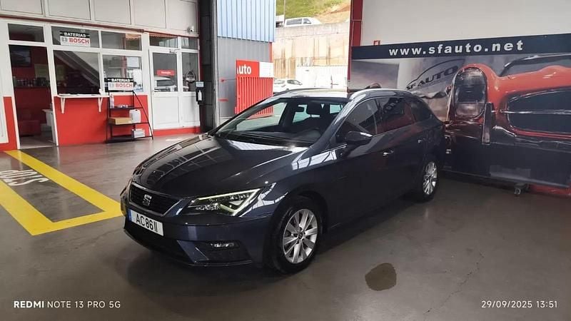 Cinzento Usado 2020 Seat Leon ST Style Carrinha | € 17.490 (Super Preço) - Imagem 1/4