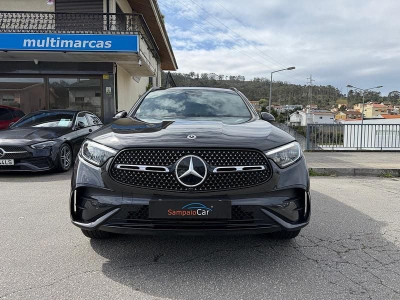 Usado Mercedes GLC300 333 HP (244 kW) 2025 Cinza SUV