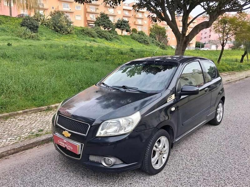 Usado Chevrolet Aveo LT 86 HP (63 kW) 2010 Preto