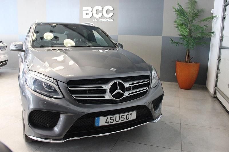 Usado Mercedes GLE250 204 HP (150 kW) 2018 Cinza SUV