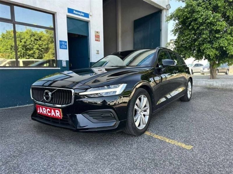 Preto Usado 2018 Volvo V60 Carrinha | € 24.900 (Preço justo) - Imagem 1/4